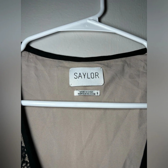 Saylor velvet lace dress size small - Picture 4 of 6